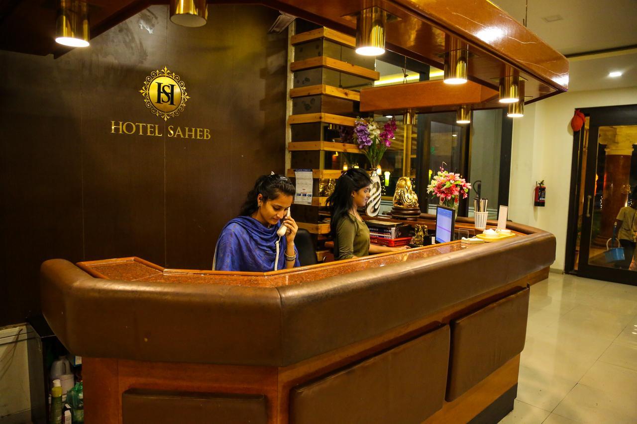 Hotel Saheb Панвел Екстериор снимка