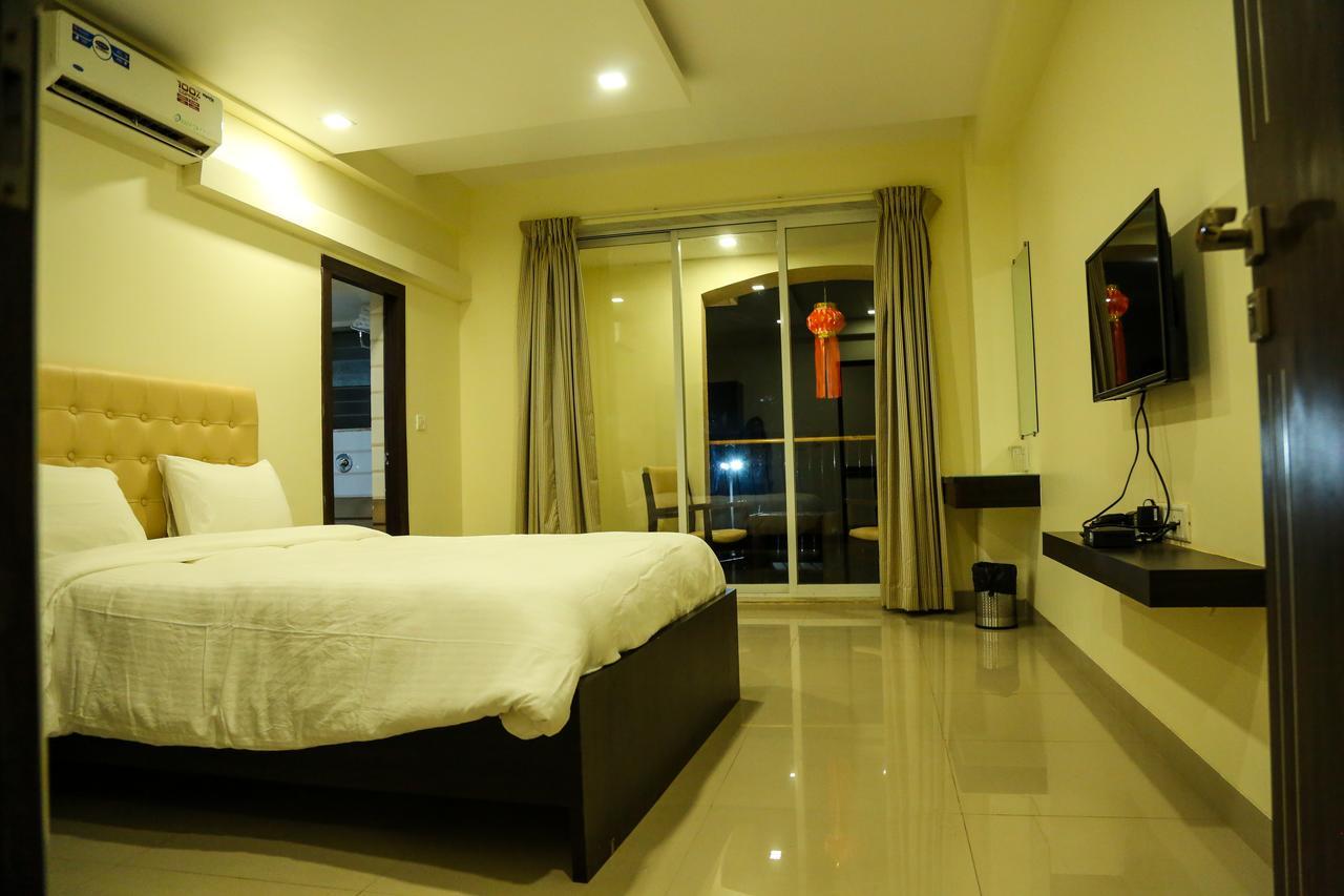 Hotel Saheb Панвел Екстериор снимка